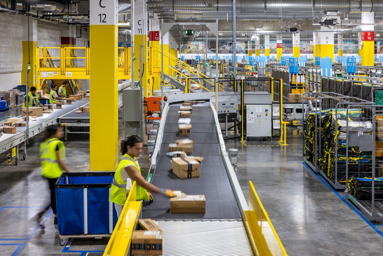 Architecture Photography Workshop // Amazon Warehouse