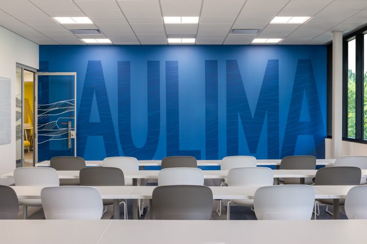 Workplace Interior Architecture Photography - HFS Federal Credit Union in Hilo, Hawaii