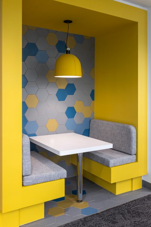 Workplace Interior Architecture Photography - HFS Federal Credit Union in Hilo, Hawaii