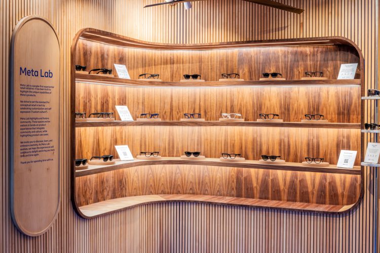 Meta Lab Kiosk Ala Moana – Experiential Retail Architecture Photography in Honolulu, Hawaii