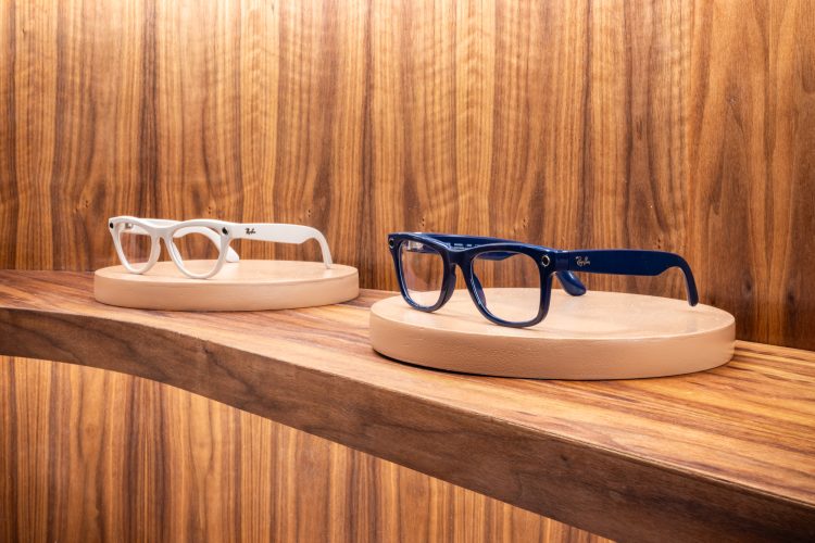 Meta Lab Kiosk Ala Moana – Experiential Retail Architecture Photography in Honolulu, Hawaii