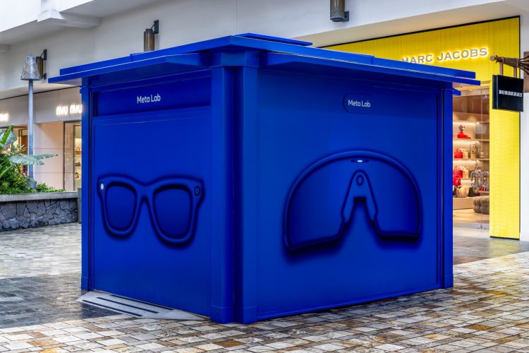 Meta Lab Kiosk Ala Moana – Experiential Retail Architecture Photography in Honolulu, Hawaii